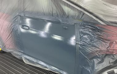 Фарбування в стик і розпил: порівняння, особливості, ризики